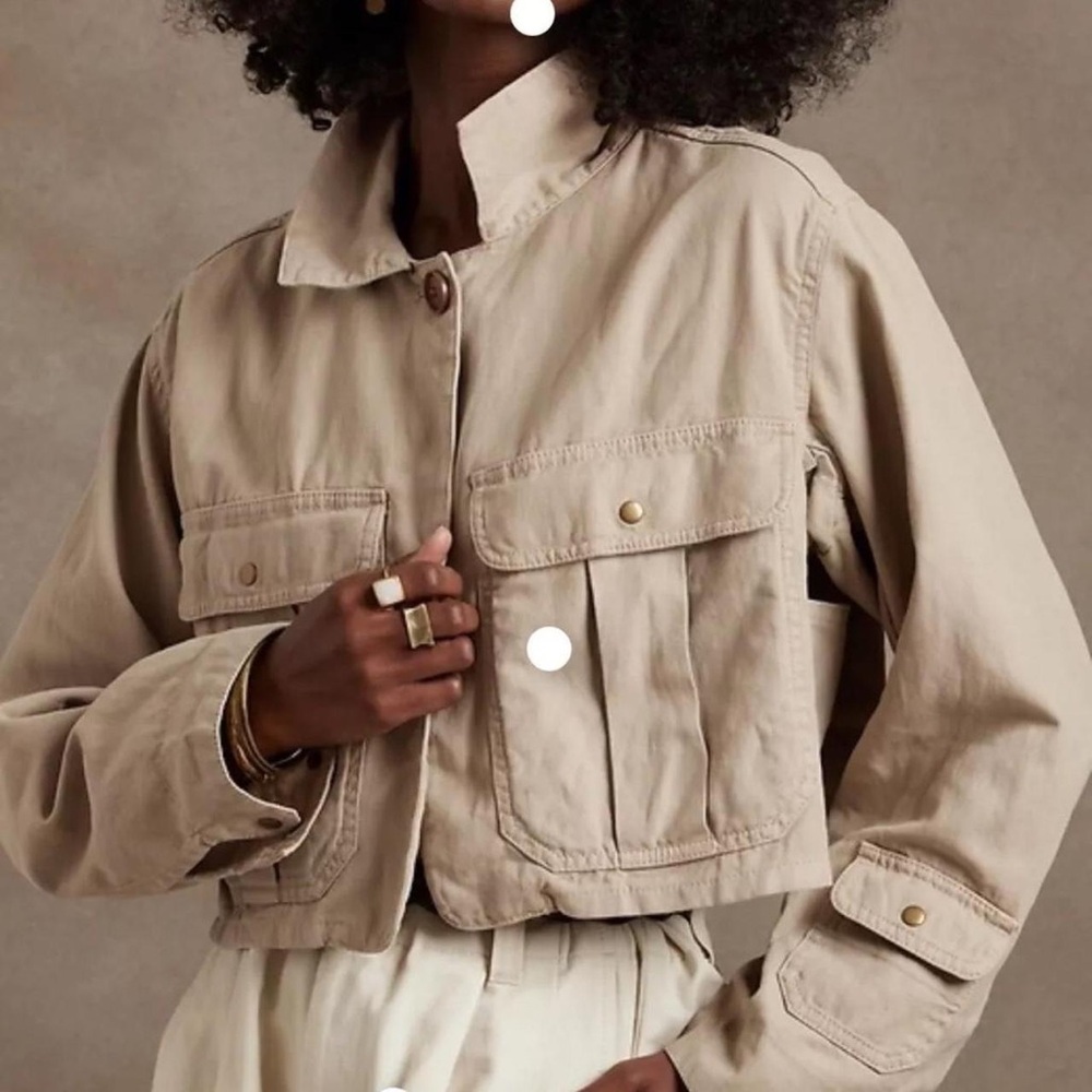 Banana Republic Beige Cropped Utility Jacket